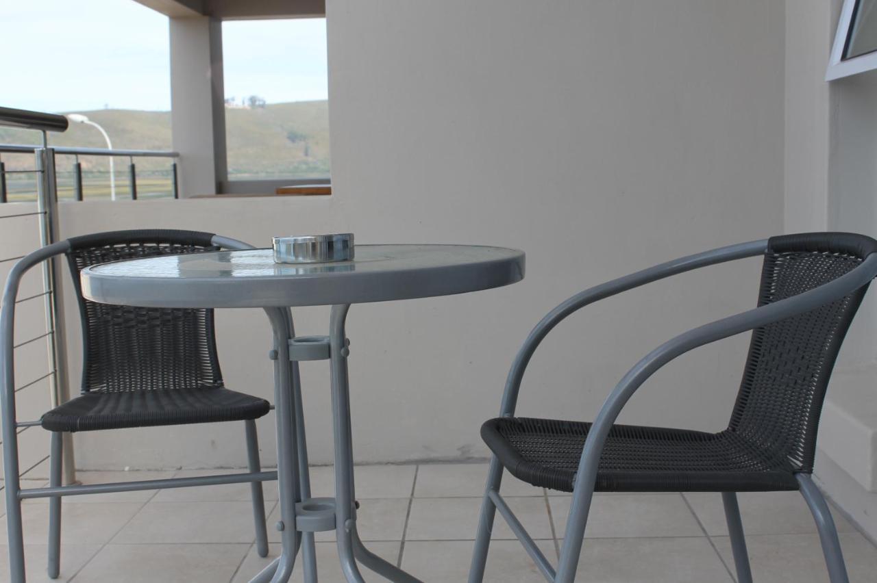 Phoenix Lodge And Waterside Accommodation Knysna Exteriör bild