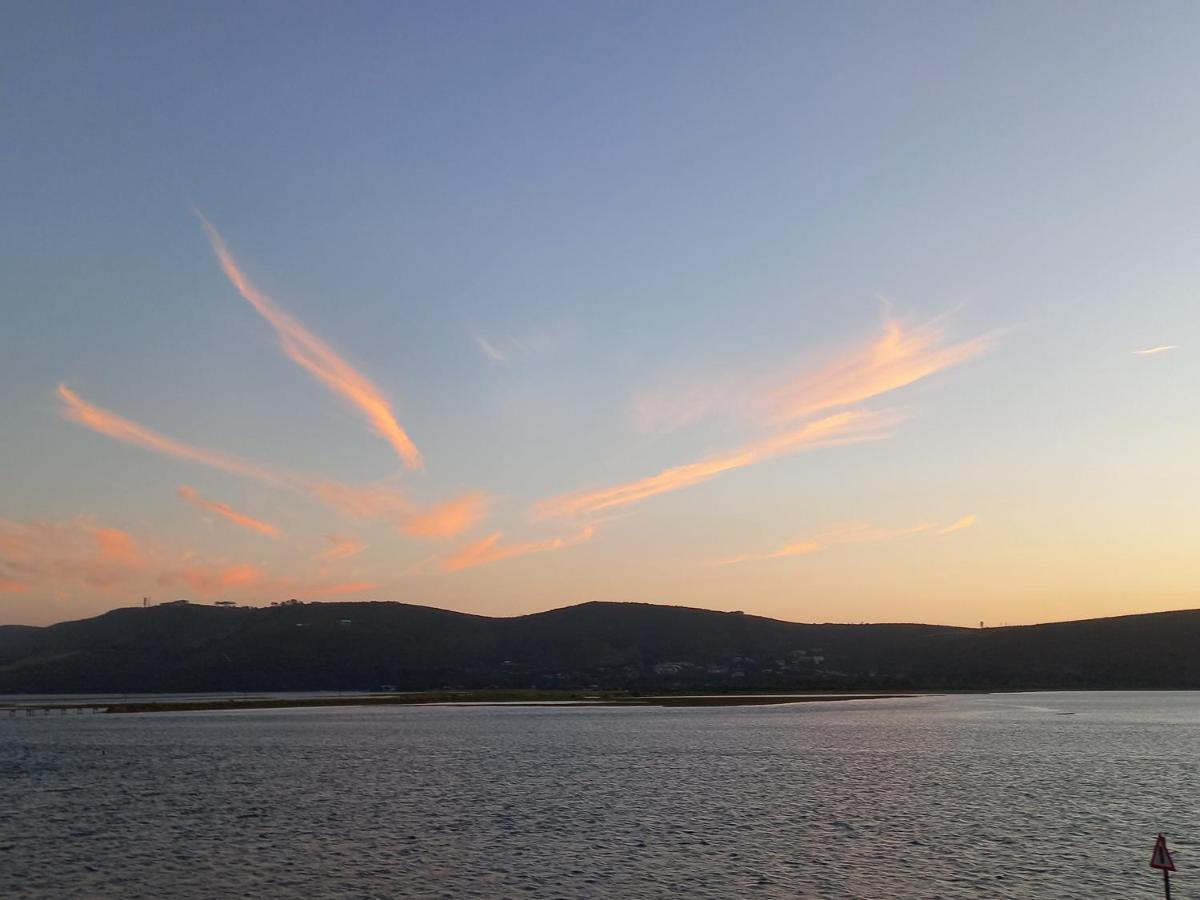 Phoenix Lodge And Waterside Accommodation Knysna Exteriör bild