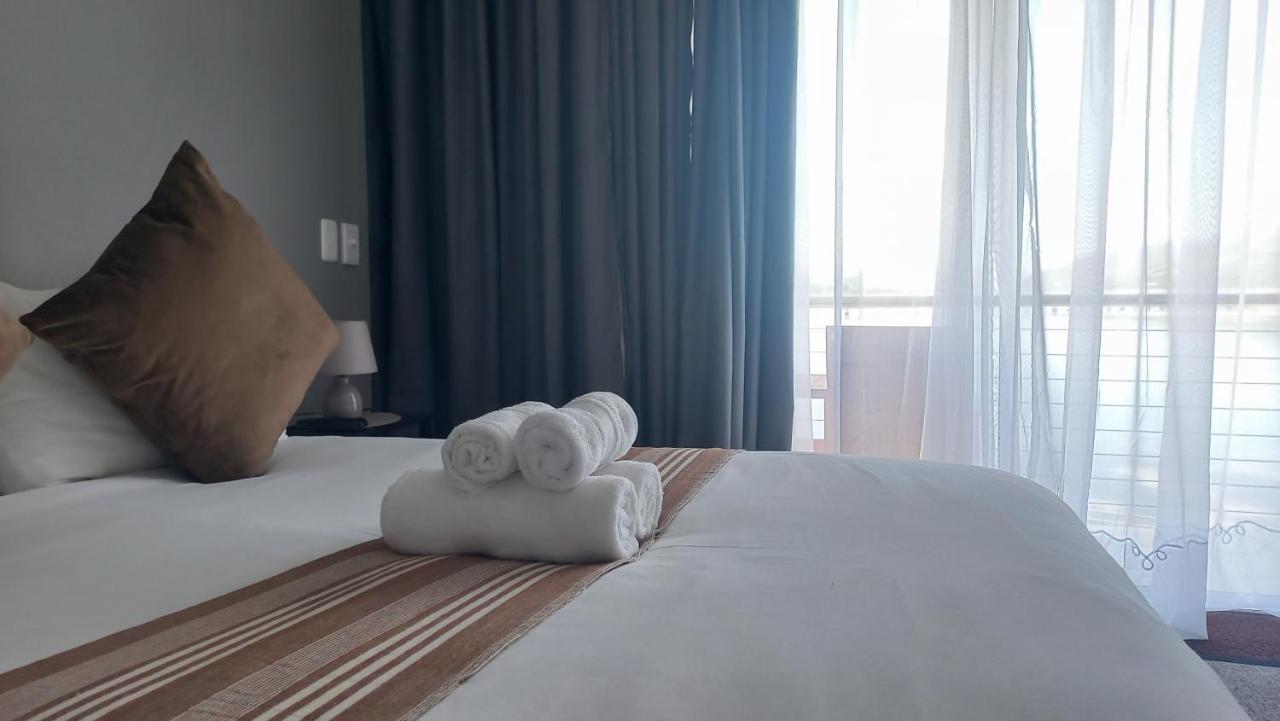 Phoenix Lodge And Waterside Accommodation Knysna Exteriör bild