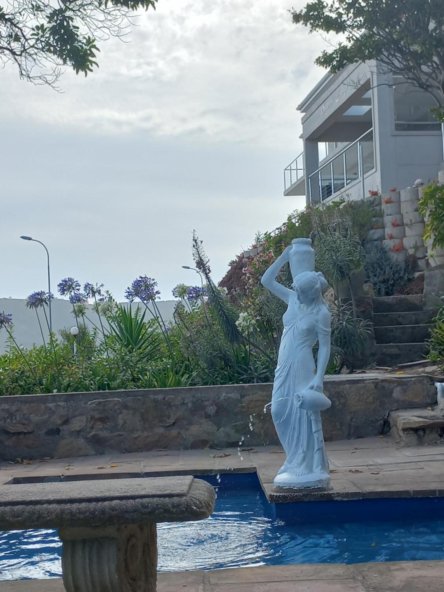 Phoenix Lodge And Waterside Accommodation Knysna Exteriör bild