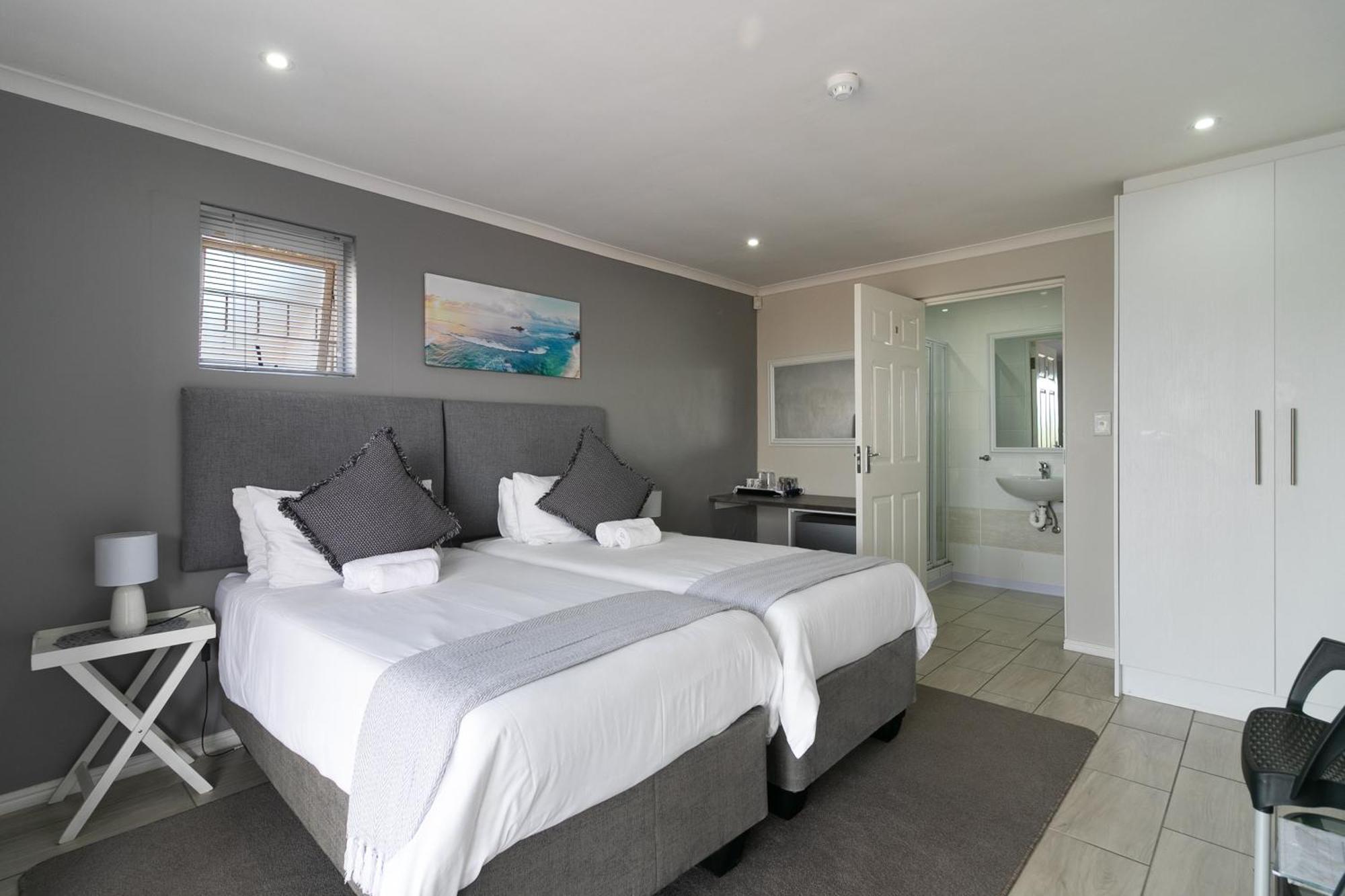 Phoenix Lodge And Waterside Accommodation Knysna Exteriör bild