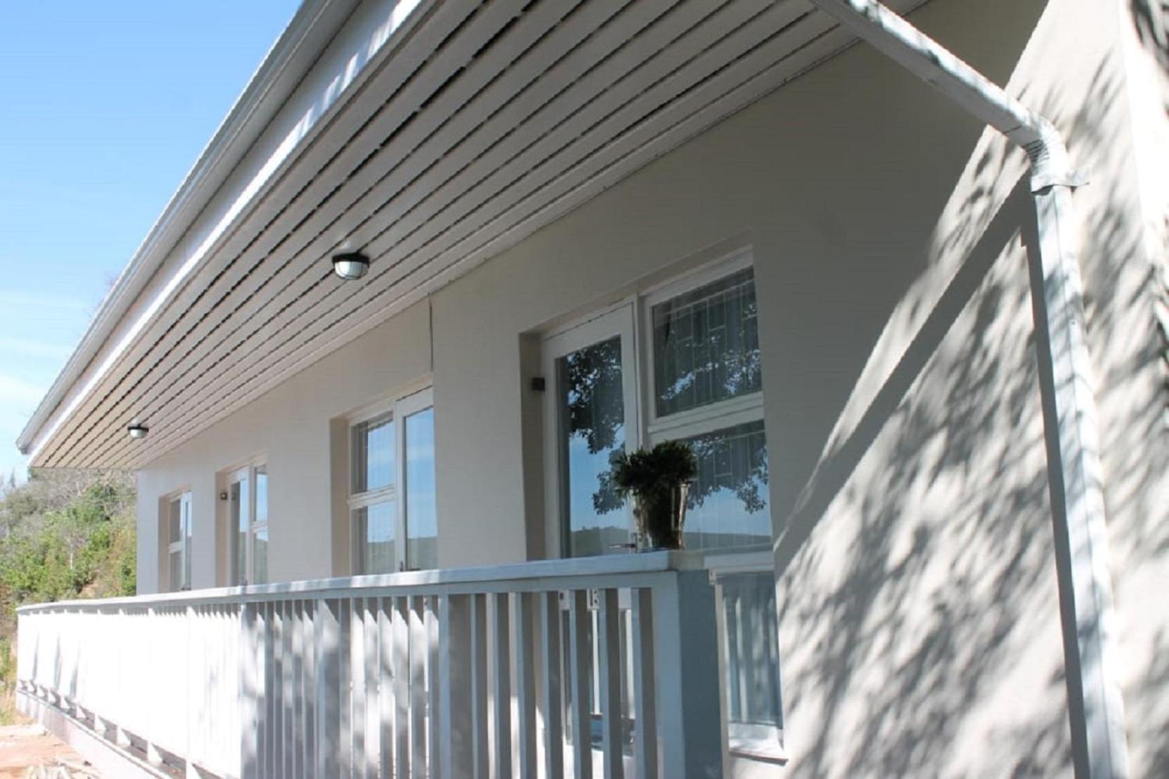 Phoenix Lodge And Waterside Accommodation Knysna Exteriör bild